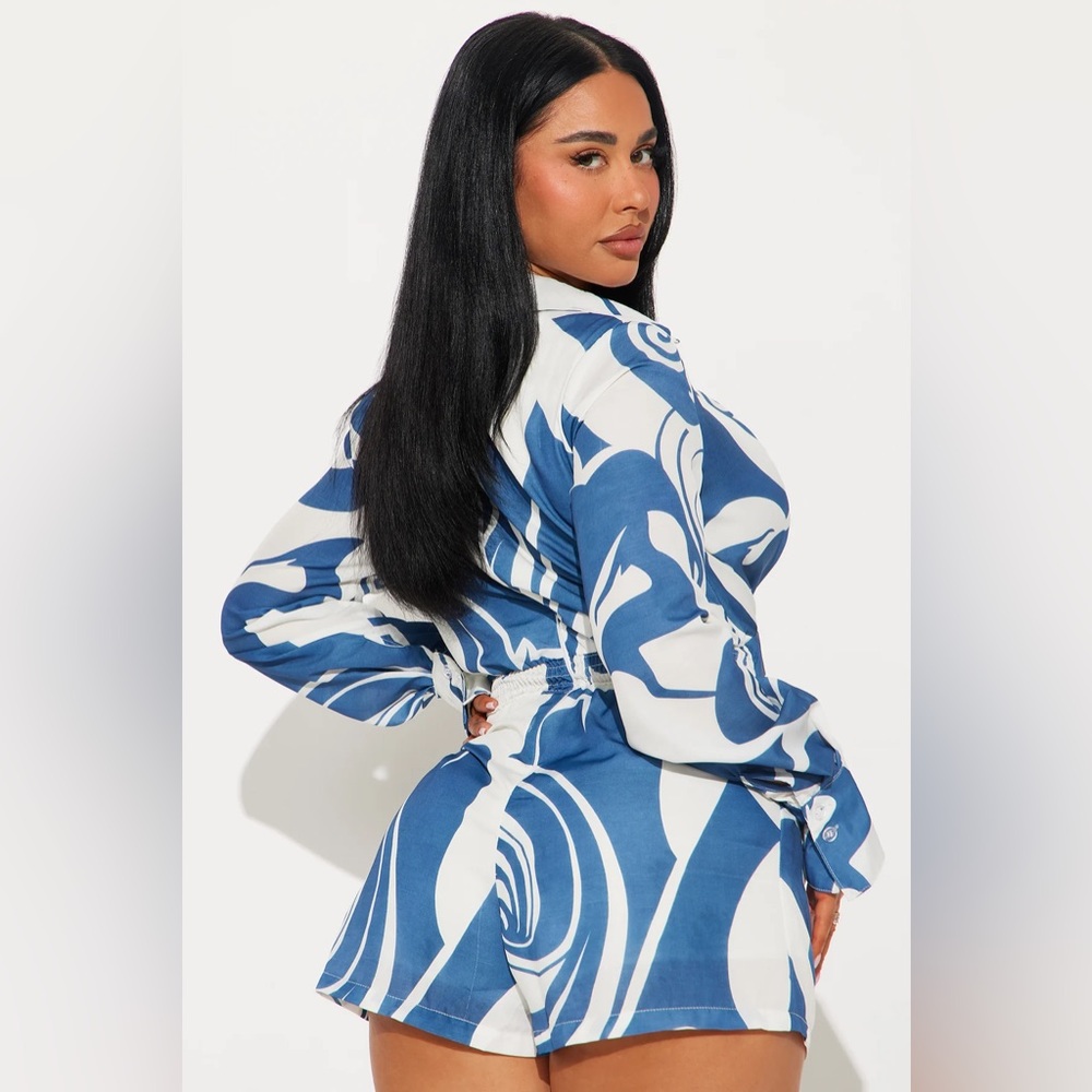 ❥𝖥𝖠𝖲𝖧𝖨𝖮𝖭𝗡𝗢𝗩𝗔: Getting Somewhere Romper - Navy/Combo - Picture 3 of 7